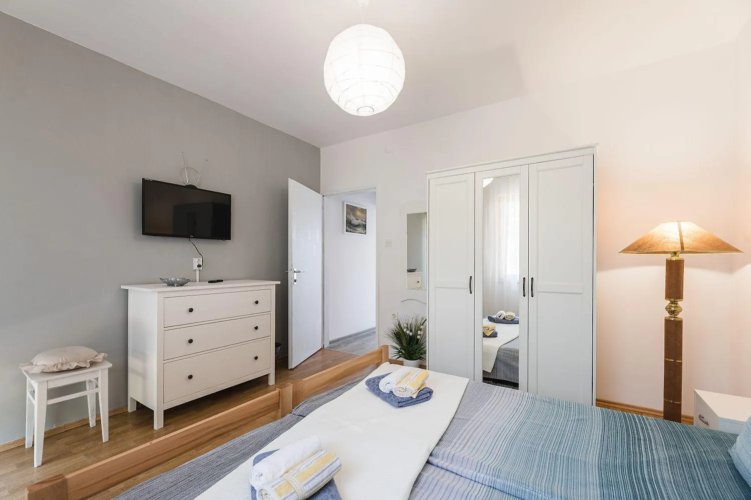 Reizendes Apartment Mit Meerblick, Privater Terrasse, Sonnenschutz, Waschmaschine Crikvenica