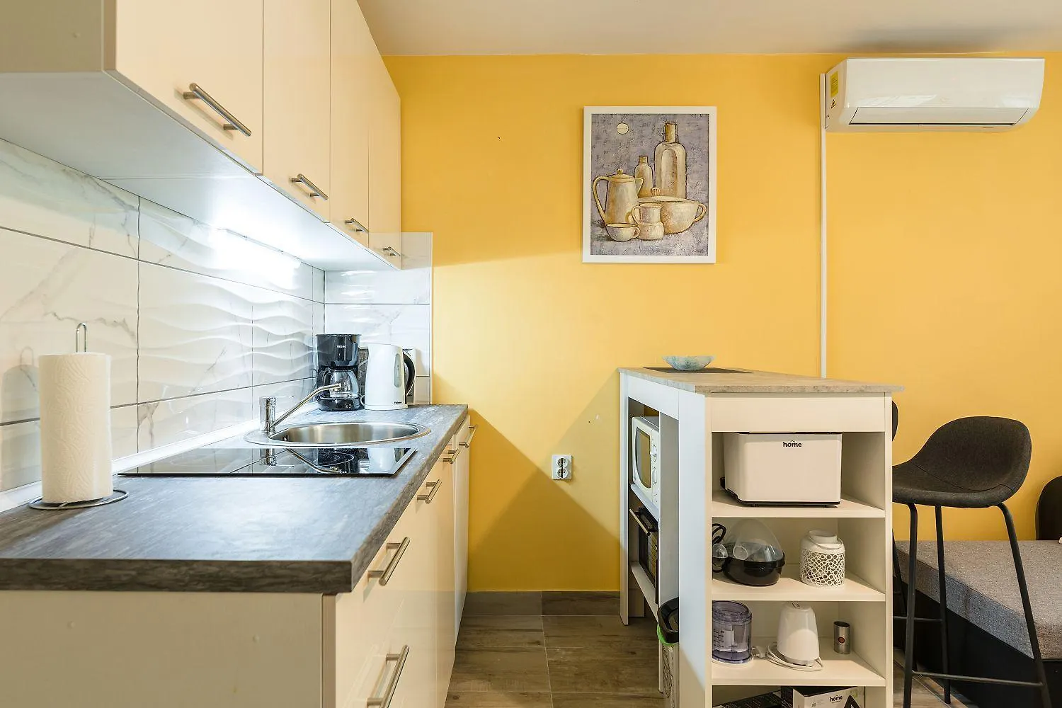 Reizendes Apartment Mit Meerblick, Privater Terrasse, Sonnenschutz, Waschmaschine Crikvenica 0*,  Croatia