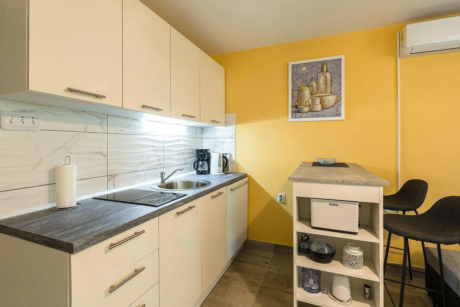 Reizendes Apartment Mit Meerblick, Privater Terrasse, Sonnenschutz, Waschmaschine Crikvenica